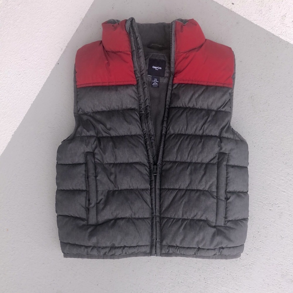 Gapkids puffer vest size L